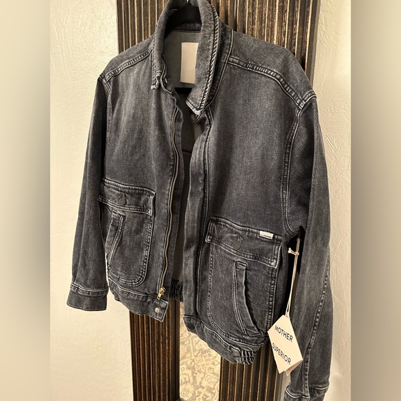 MOTHER The Springy patch denim jacket in Midnights with Molly color - Picture 8 of 13